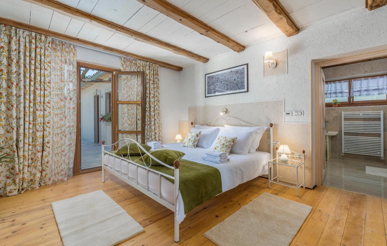 Family Villa Lipica With Private Pool And Jacuzzi Pazin Exterior foto
